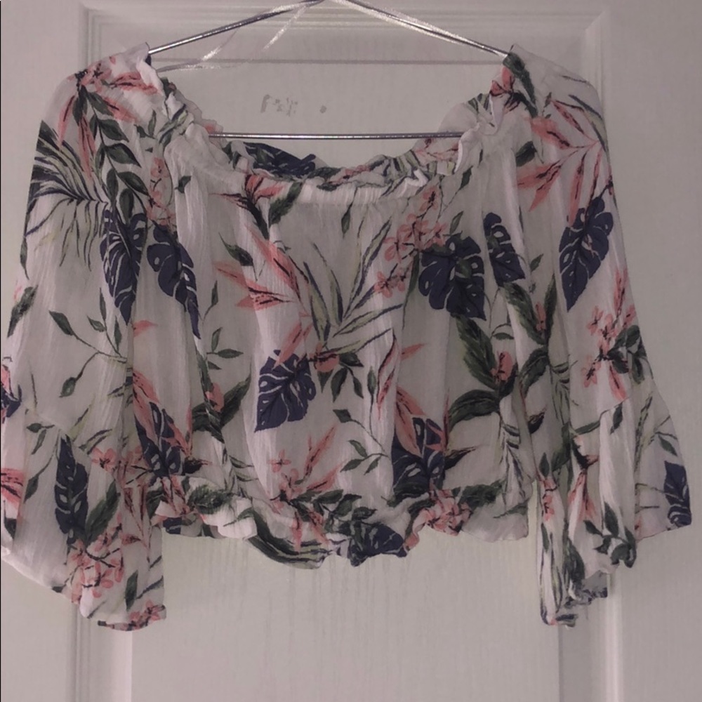 Floral mid sleeve ruffle crop top